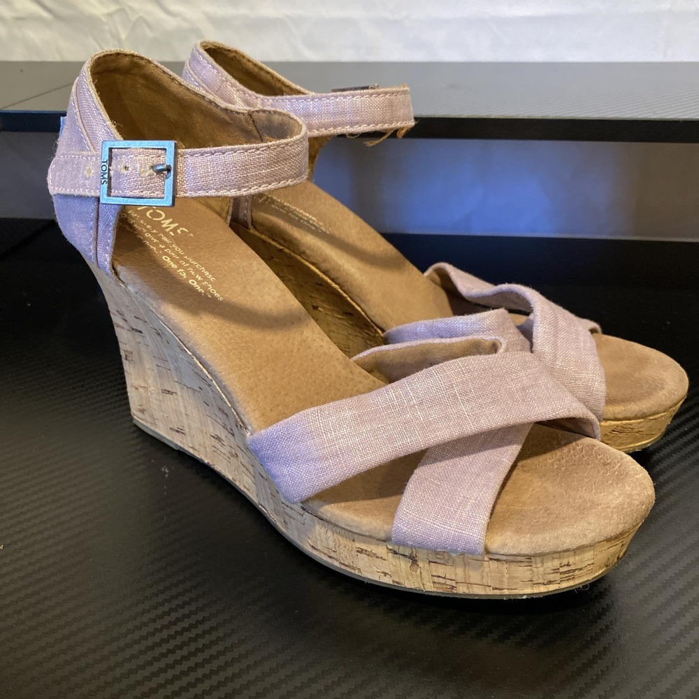 W8 TOMS Strappy Cork Wedge Sierra Sandal High Heels Purple Lilac Metallic